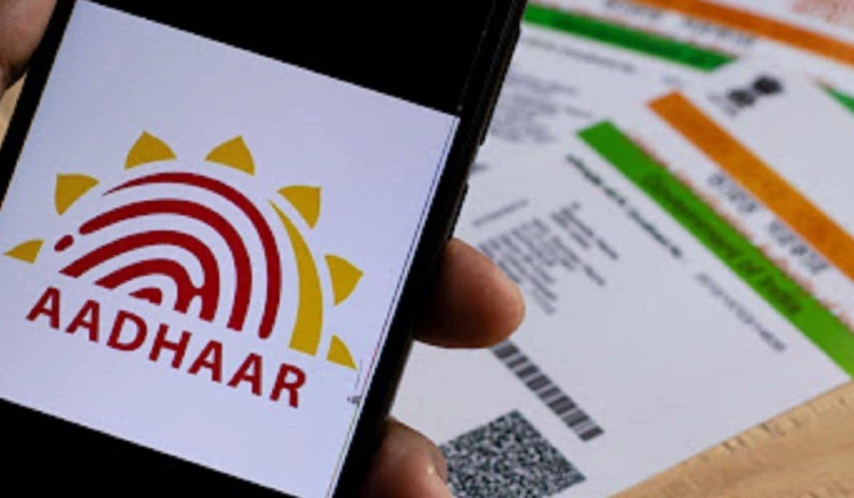 कहीं आपके Aadhaar का गलत इस्तेमाल तो नहीं हो रहा, मिनटों में लगाएं पता, घर बैठे करें ये काम