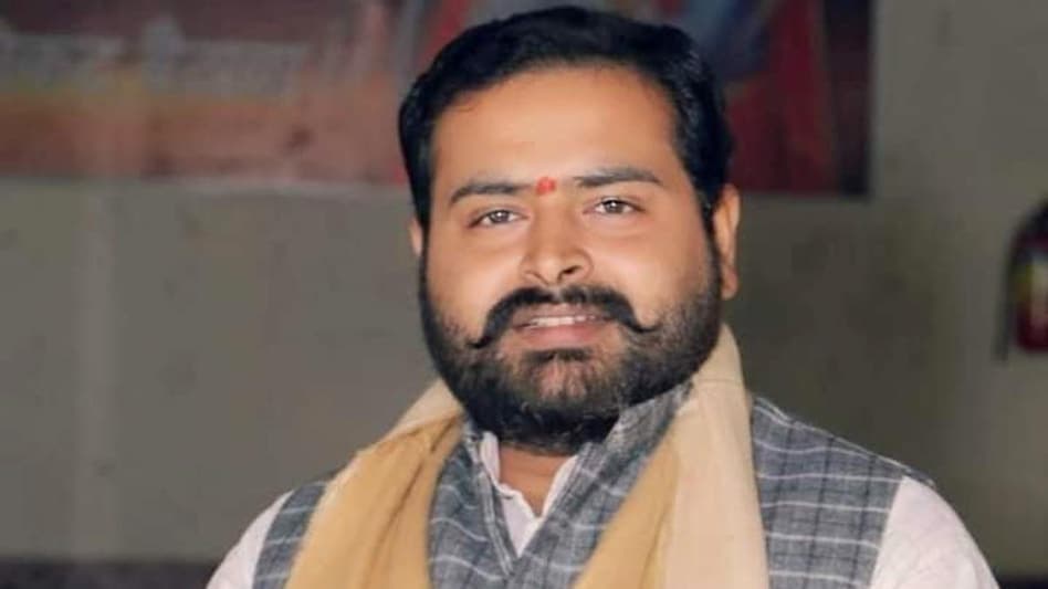 आगराः भाजपा युवा मोर्चा के महानगर अध्यक्ष पर डकैती का केस दर्ज, सेना के जवान से लूटपाट और मारपीट का आरोप