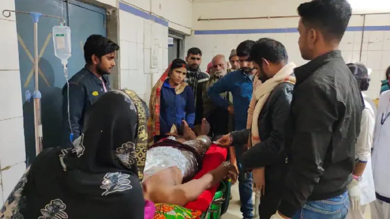 आरा में तिलक समारोह में पूड़ी नहीं देने की मिली खौफनाक सजा, हलवाई को गरम तेल में डाला