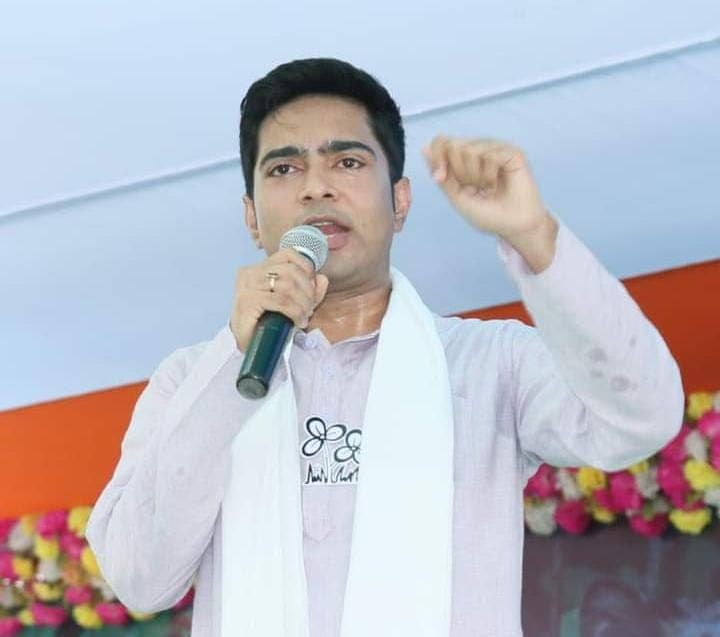 ‘घोटाला किया है तो जेल में डालो, नाम लेकर आरोप लगाओ’- हुगली में पीएम मोदी और अमित शाह पर जमकर बरसे Abhishek Banerjee