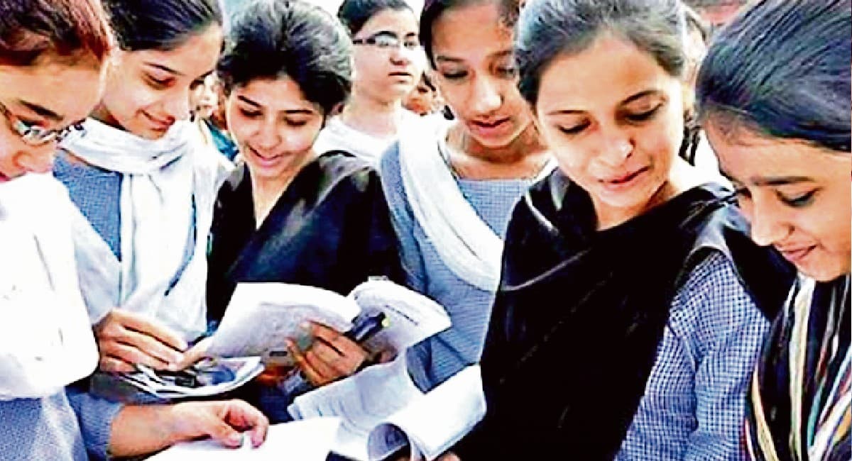 घातक हो रहा है विदेशों में पढ़ाई का क्रेज