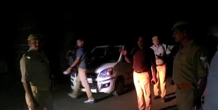 आगरा वासी ध्यान दें! पंचकुइयां से कोठी मीना बाजार का रास्ता पांच दिन तक रहेगा बंद, ये है डायवर्जन रूट आगरा वासी ध्यान दें! पंचकुइयां से कोठी मीना बाजार का रास्ता पांच दिन तक रहेगा बंद, ये है डायवर्जन रूट