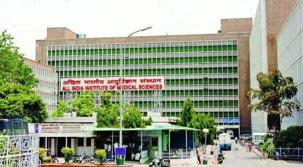 एम्स में कोरोना का इलाज करा रहे पत्रकार ने तीसरी मंजिल से कूदकर जान दी, आखिरी मैसेज था- ‘मेरा मर्डर हो सकता है’