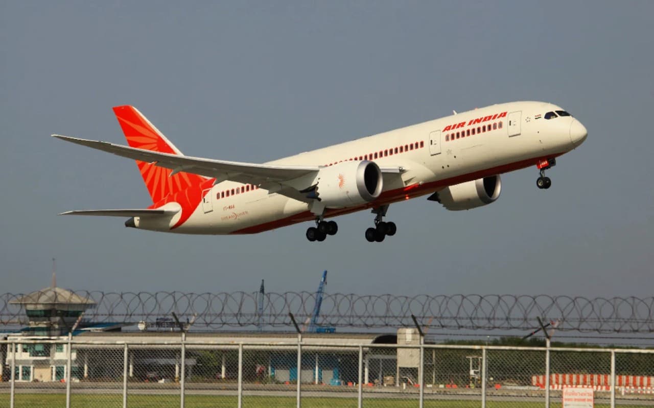 एयर इंडिया पेशाब मामले में बड़ा मोड़, महिला शिकायतकर्ता ने शंकर मिश्रा के दावे को किया खारिज