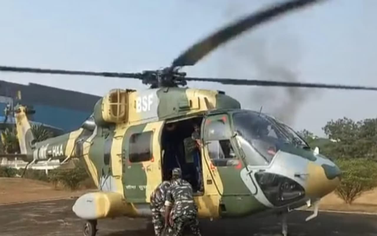 पश्चिमी सिंहभूम के टोंटो में सर्च ऑपरेशन के दौरान IED विस्फोट, 6 जवान घायल, एयरलिफ्ट कर लाया जा रहा रांची पश्चिमी सिंहभूम के टोंटो में सर्च ऑपरेशन के दौरान IED विस्फोट, 6 जवान घायल, एयरलिफ्ट कर लाया जा रहा रांची