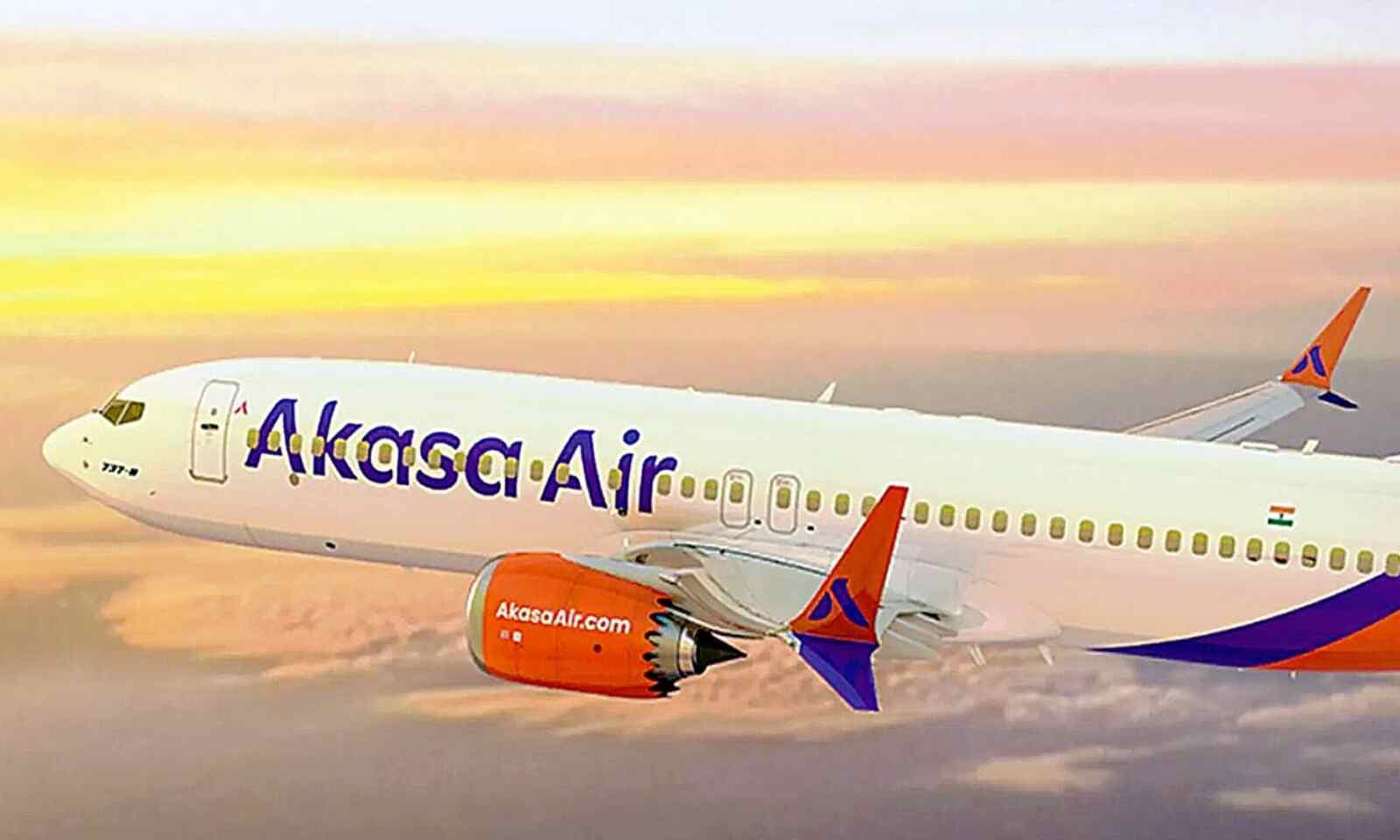 Bird Strike: बेंगलुरु जा रही अकासा एयर की फ्लाइट पक्षी से टकरायी, सुरक्षित मुंबई लौटी
