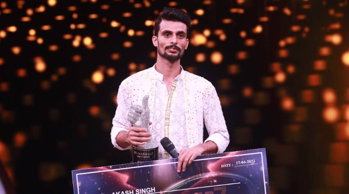 Hunarbaaz Winner: आकाश सिंह ने अपने नाम की ट्रॉफी, शो में नीतू-करण ने मनाया आलिया-रणबीर की शादी का जश्न