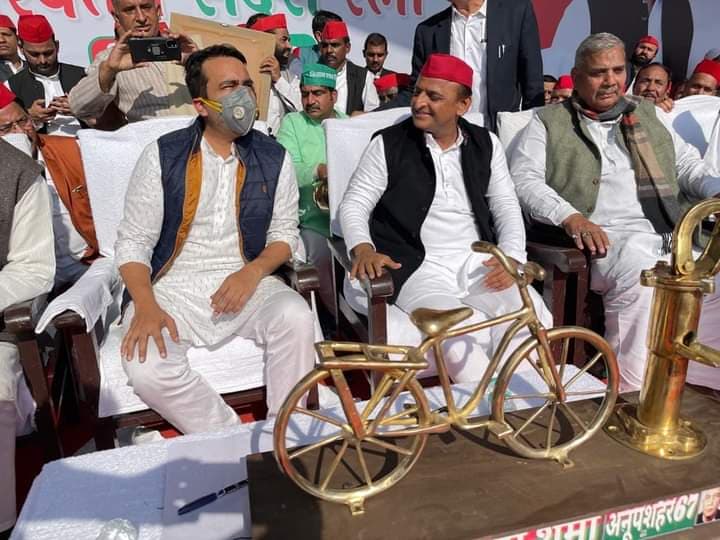 UP Chunav 2022: ‘पश्चिम में डूब जाएगा बीजेपी का सूरज’, मेरठ की रैली से अखिलेश-जयंत की हुंकार