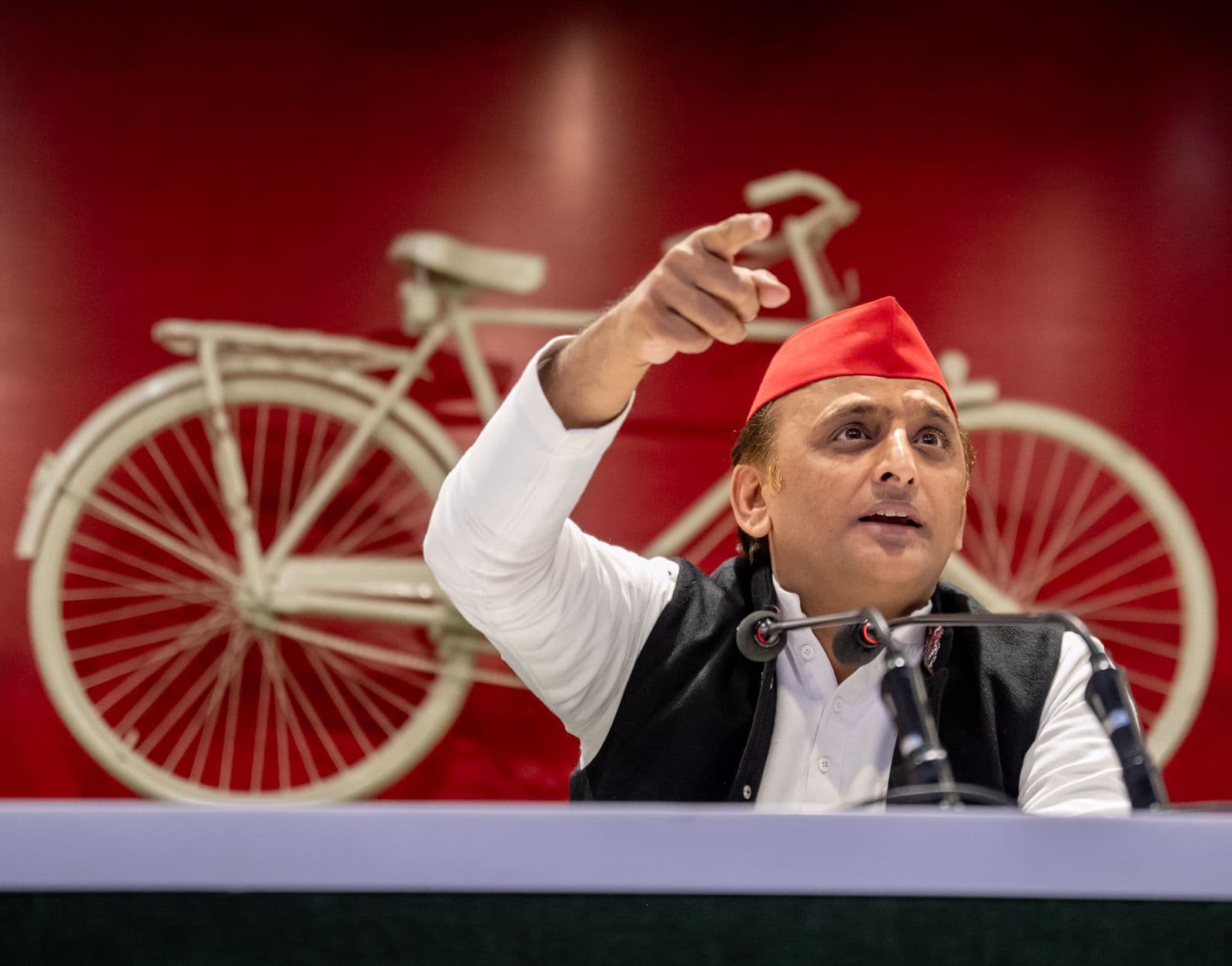 UP Budget 2021 : अखिलेश यादव ने योगी सरकार के बजट पर कहा- खेल खत्म, पैसा हजम…