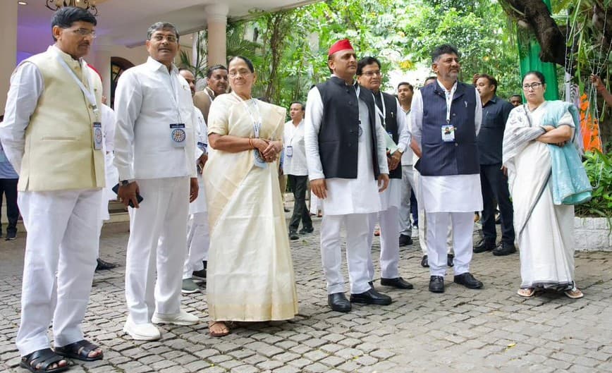 Opposition Meeting: अखिलेश यादव बोले ‘बेंगलुरु आंदोलन’ के दिन के रूप में याद रखेगा भारतीय इतिहास
