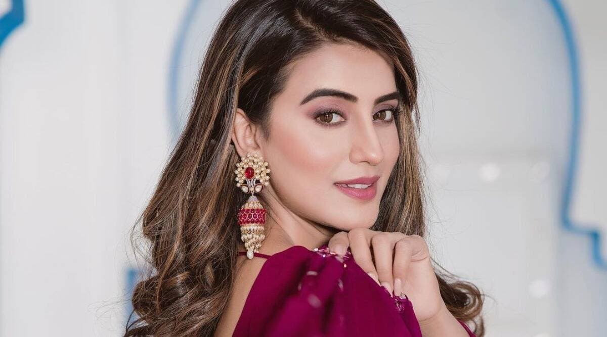 Akshara Singh ने वीडियो शेयर कर फैंस से पूछा ये दिलचस्प सवाल, आपके पास है जवाब?