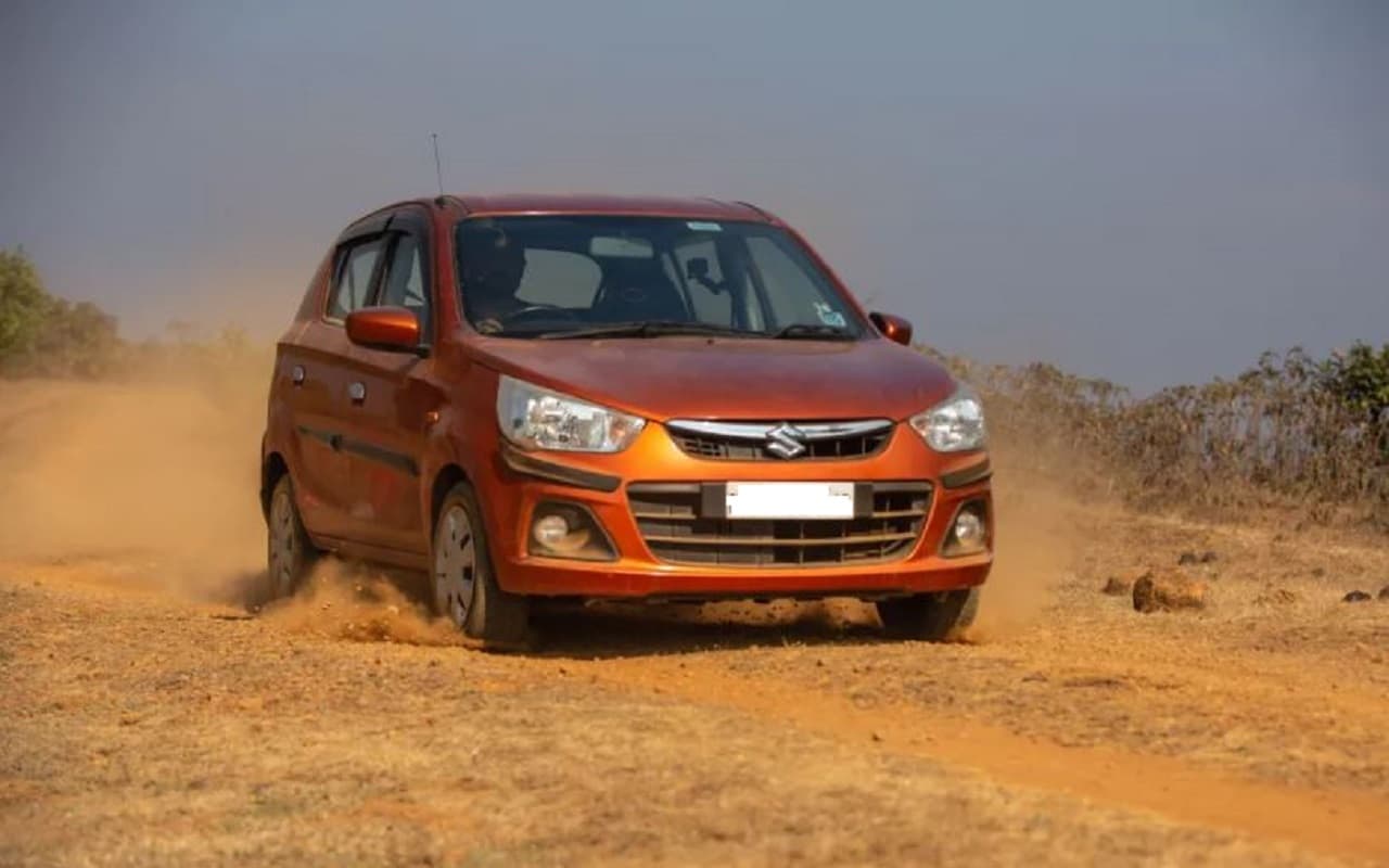 Alto Sunroof: ऑल्टो में सनरूफ देखी है कभी? कार में आफ्टरमार्केट सनरूफ लगवाना कैसा आइडिया है?