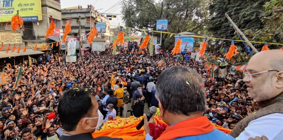 Bengal Chunav : बंगाल रोड शो से गदगद हुए अमित शाह, जाने से पहले बदलाव की ये बड़ी बात बोल गए…