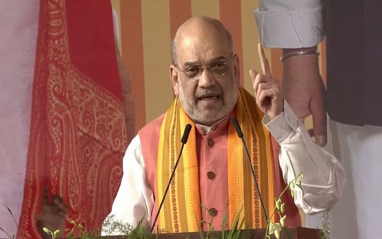 Karnataka: कांग्रेस और JDS दोनों ही परिवारवादी पार्टियां, ‘विजय संकल्प समावेश’ में अमित शाह ने साधा निशान