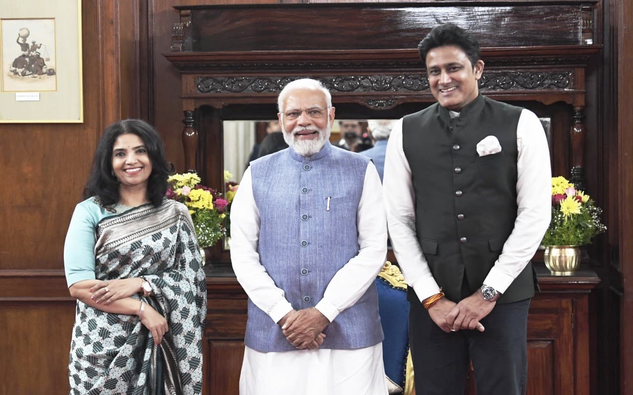 पीएम मोदी से मिल गदगद हुए खिलाड़ी और अभिनेता, मुलाकात को बताया अद्भुत