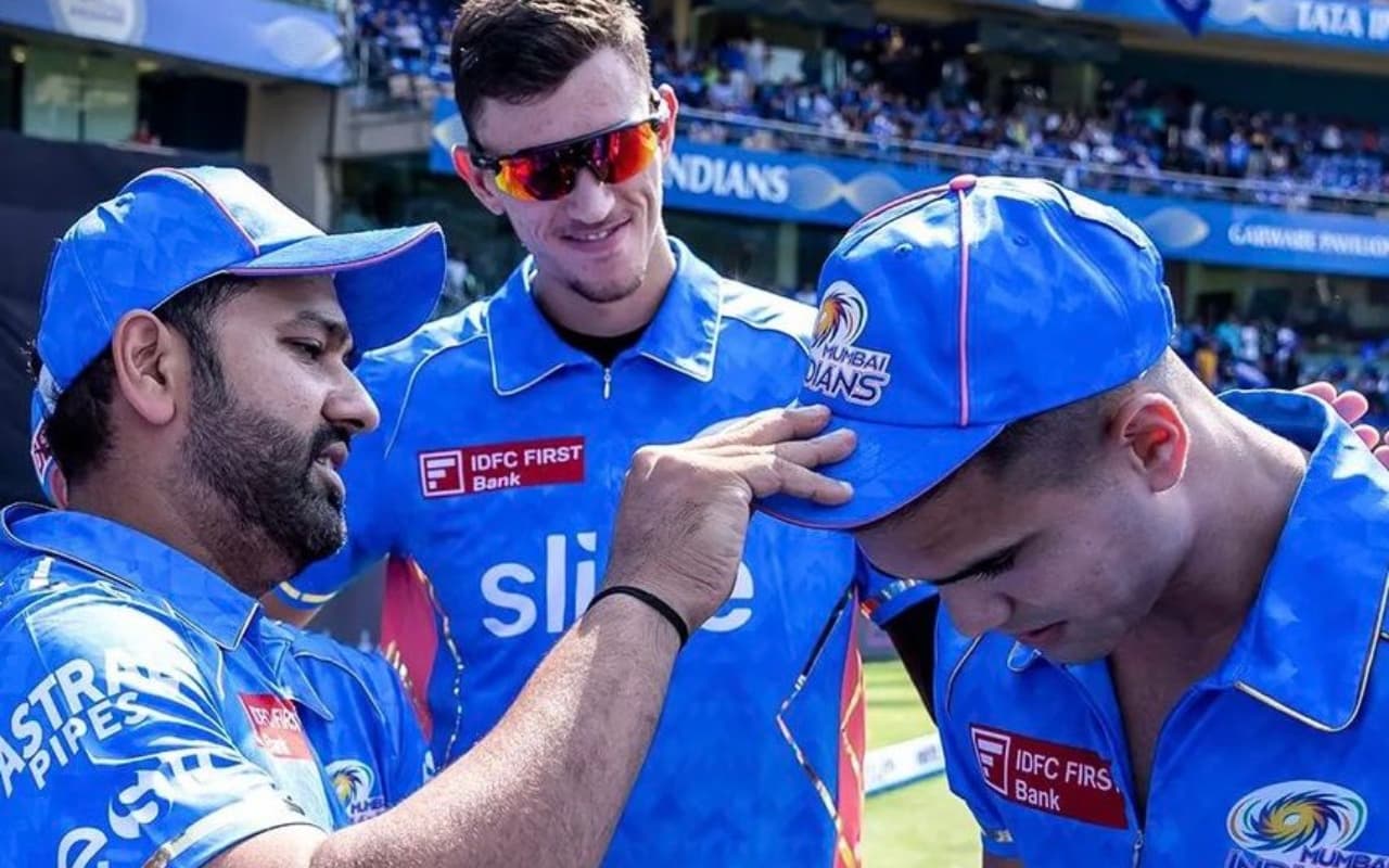 IPL डेब्यू में छाए अर्जुन तेंदुलकर, सचिन तेंदुलकर ने बेटे के लिए लिखा भावुक पोस्ट