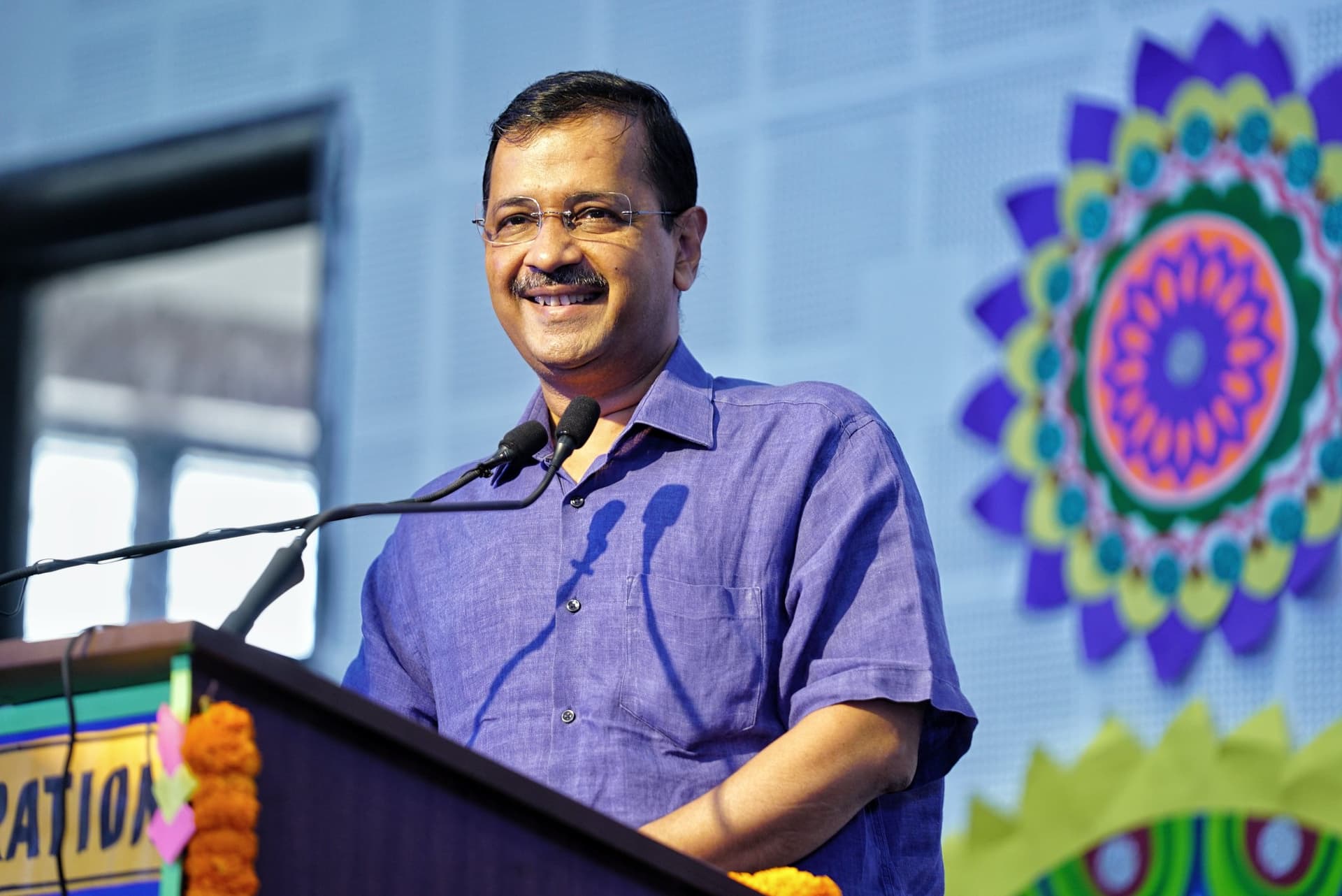 …जब दिल्ली के सीएम अरविंद केजरीवाल के सामने लगने लगे मोदी-मोदी के नारे, देखें वीडियो