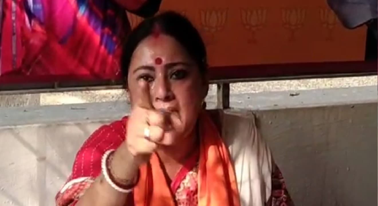 आसनसोल उपचुनाव: ‘मार के बदले मार होगा’ बयान देकर फंसी BJP उम्मीदवार अग्निमित्रा पॉल, वीडियो वायरल