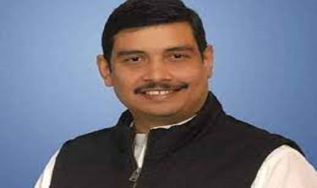 इलाहाबाद हाईकोर्ट ने खारिज की बसपा सांसद अतुल राय की जमानत याचिका, जाने किस मामले में बढ़ी मुश्किलें…