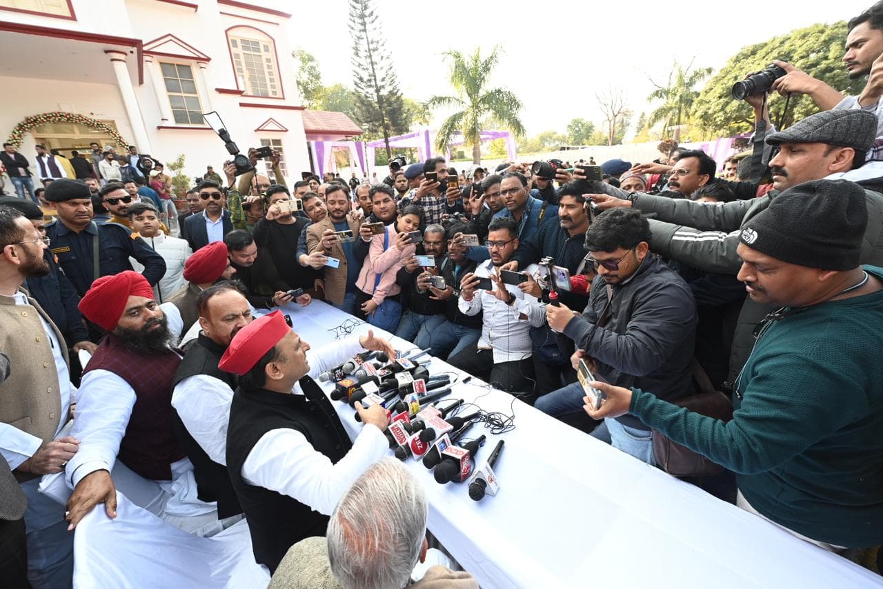 BJP के यूपी में मिशन 80 पर अखिलेश यादव का तंज, बोले- सभी सीटों पर मिलेगी हार, सरकार के सिर्फ 398 दिन बचे…