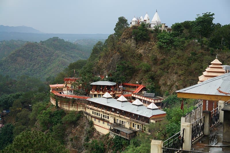Himachal Pradesh: पूरी रात खुला रहेगा बाबा बालक नाथ मंदिर, इनके लिए मुफ्त टैक्सी की सुविधा