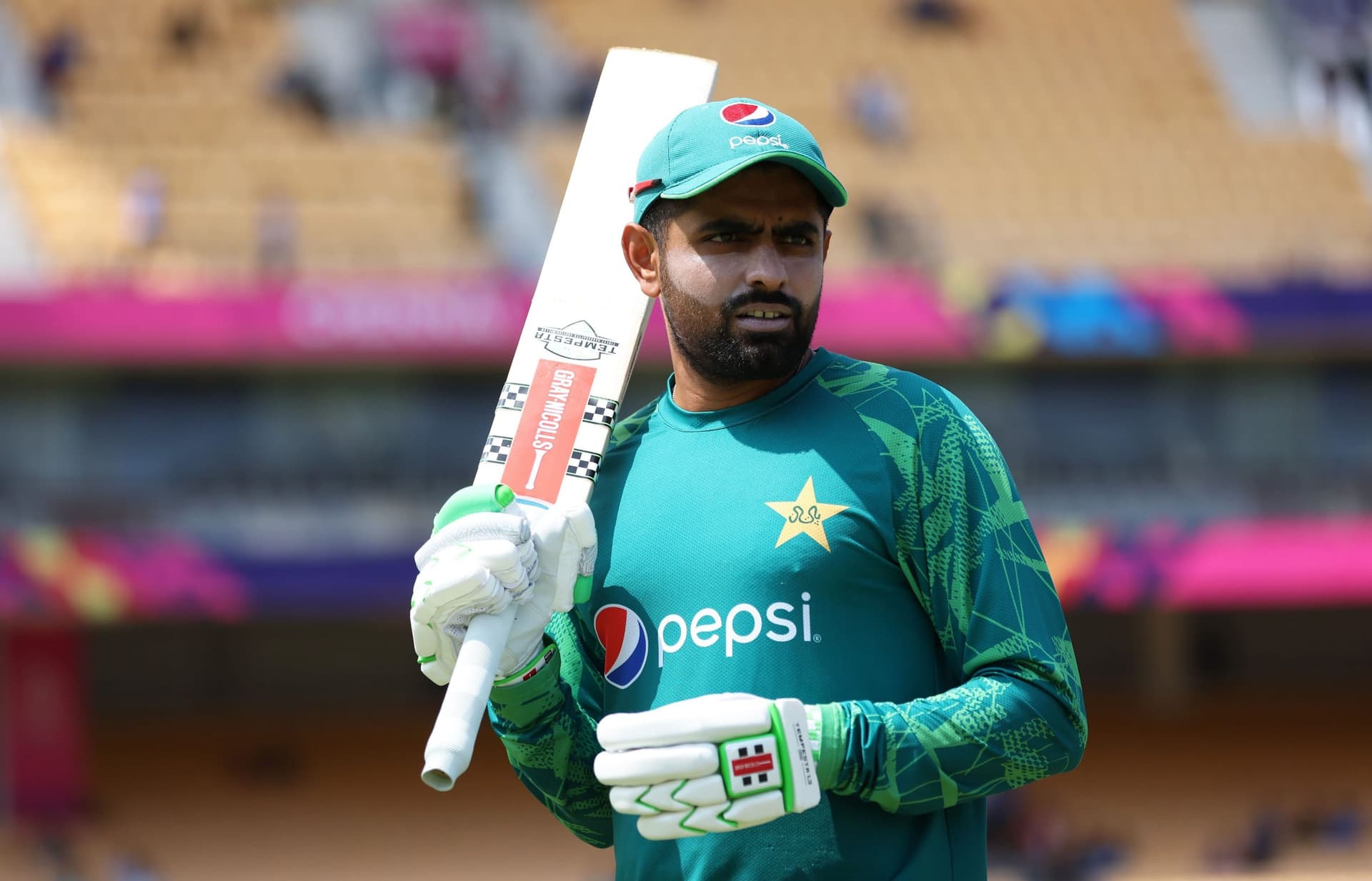 Pakistan vs South Africa :पाकिस्तान की टीम 50 ओवर से पहले पस्त,दक्षिण अफ्रीका को दिया जीत के लिए 271 का लक्ष्य