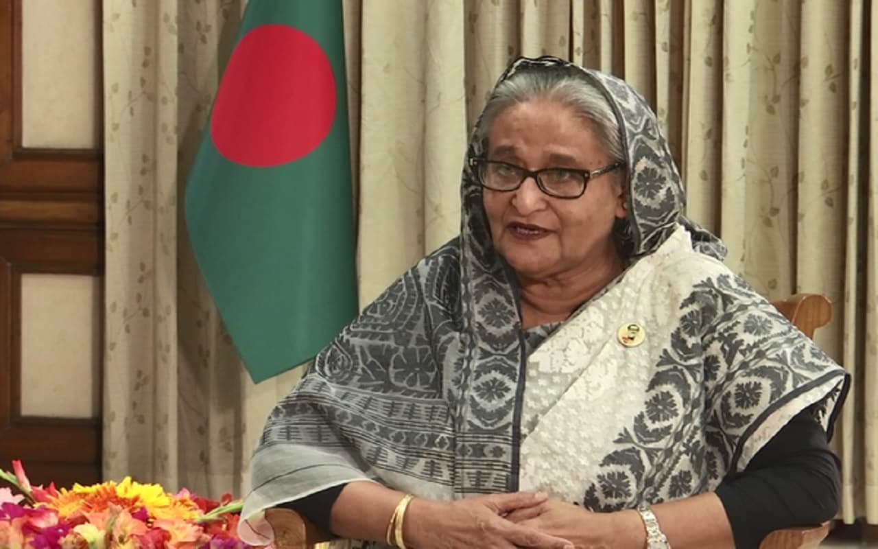 शेख हसीना ने रोहिंग्या प्रवासी को बांग्लादेश पर बड़ा बोझ बताया, बोलीं- भारत निभा सकता बड़ी भूमिका शेख हसीना ने रोहिंग्या प्रवासी को बांग्लादेश पर बड़ा बोझ बताया, बोलीं- भारत निभा सकता बड़ी भूमिका