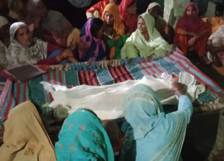 बरेली के सिरौली में हाईटेंशन लाइन की चपेट में आने से 4 साल की बच्ची की मौत, दोस्त ने किया हमला