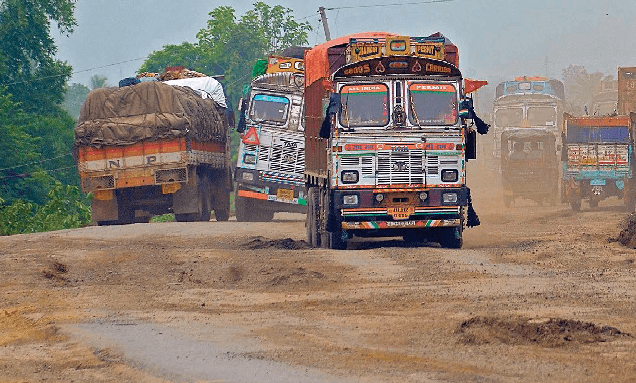 बिहार चुनाव 2020 : ‘मोदी मोदी’ के नारे के बीच PM ने कहा, पूर्व की सरकारों का मंत्र था ‘पैसा हजम, परियोजना खत्म’
