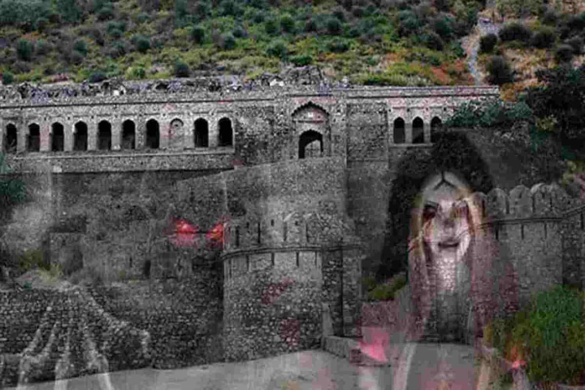 क्या है भानगढ़ किले का रहस्य? क्या सच में तांत्रिक ने किया है इसपर काला जादू, यहां जानिए पूरी कहानी
