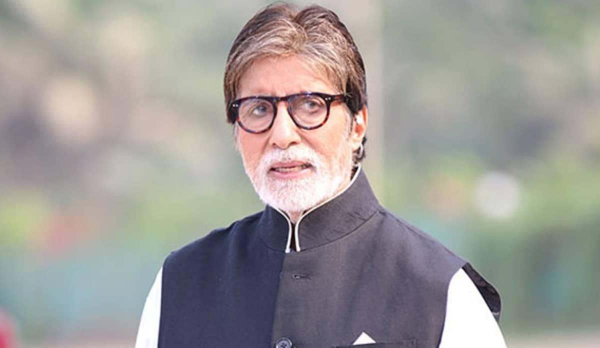 Amitabh bachchan के घर में हुई कोरोना की एंट्री, घर का एक स्टाफ हुआ संक्रमित, फैंस परेशान