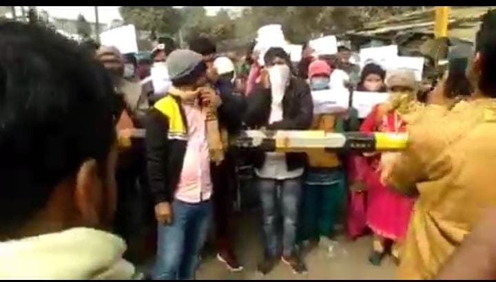 Bihar News : कार्यपालक सहायक के पद पर बहाली की मांग कर रहे अभ्यर्थियों को पुलिस ने खदेड़ा, लाठियां चटकायी
