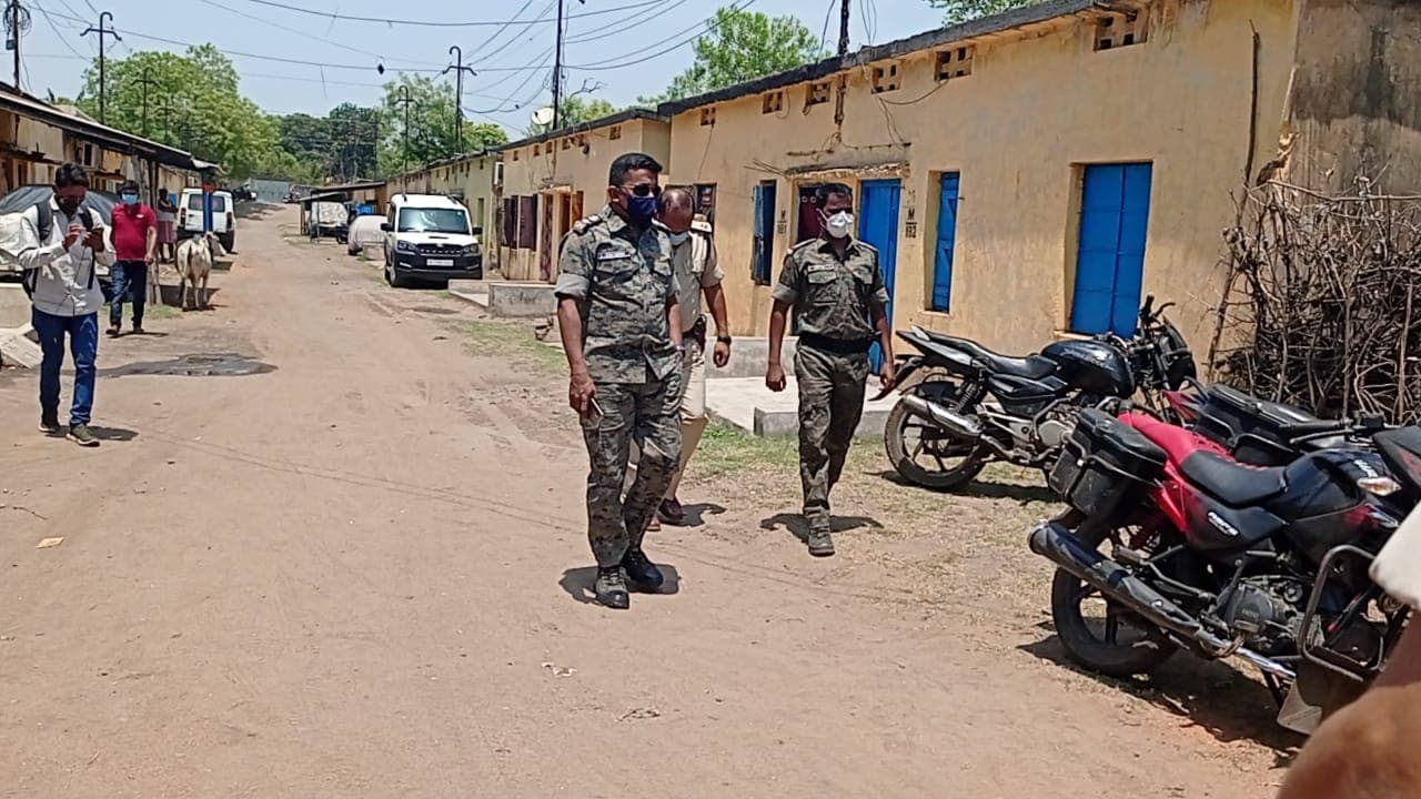 Jharkhand Crime News : बीसीसीएल के सुदामडीह आउटसोर्सिंग कंपनी के मैनेजर पर एक बार फिर जानलेवा हमला, बाल-बाल बचे, दहशत के लिए अपराधियों ने किया बम विस्फोट Jharkhand Crime News : बीसीसीएल के सुदामडीह आउटसोर्सिंग कंपनी के मैनेजर पर एक बार फिर जानलेवा हमला, बाल-बाल बचे, दहशत के लिए अपराधियों ने किया बम विस्फोट