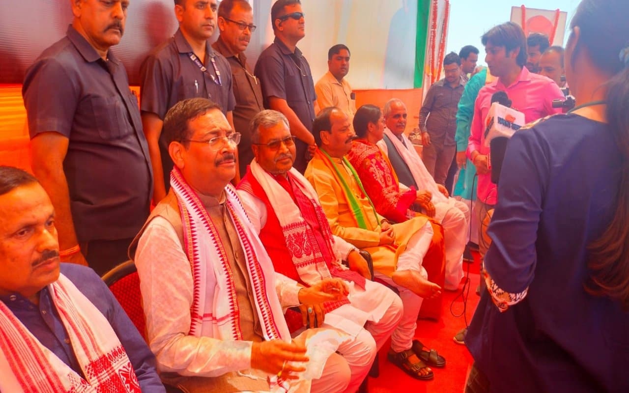 जोरदार प्रदर्शन के बाद हाई है भाजपा का जोश, कहा- राष्ट्रपति शासन लगे, लोकसभा चुनाव के साथ ही हो विधानसभा चुनाव