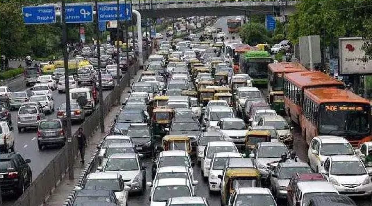 सावधान! दिल्ली में ये हैं टॉप 20 ब्लैक स्पॉट, संभलकर चलाएं गाड़ी