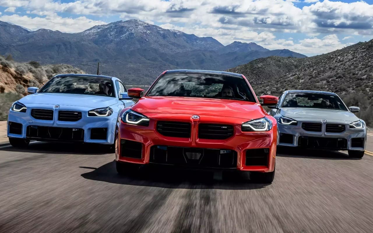 New BMW M2: बीएमडब्ल्यू ने बाजार में उतारी एम2 स्पोर्ट्स कार, कीमत 98 लाख रुपये