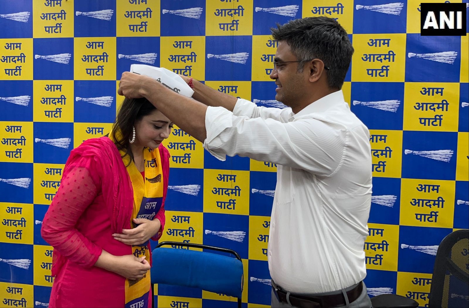 MP Election 2023 :मध्य प्रदेश चुनाव के पहले इस अभिनेत्री ने मारी इंट्री, ‘आप’ का थामा दामन