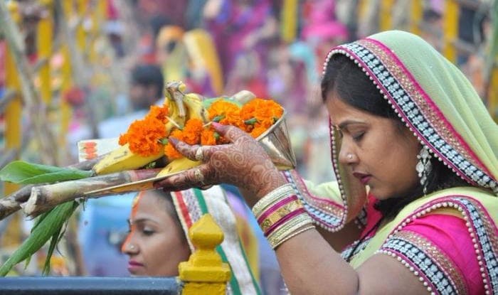 छठ पर्व और जलनिधियों का संरक्षण छठ पर्व और जलनिधियों का संरक्षण