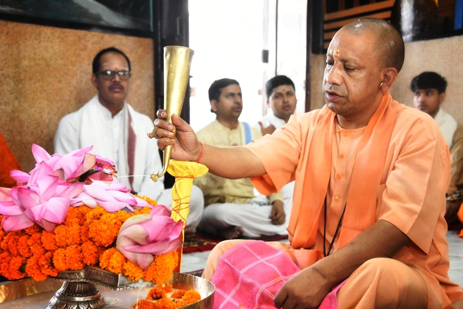 योगी आदित्यनाथ जन्मदिन पर सोशल मीडिया पर छाए , तीन टैग को मिले 200 करोड़ से अधिक इम्प्रेशन