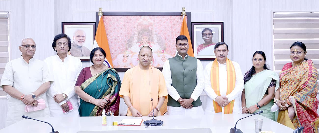 UP: यूपी में नवनिर्वाचित मेयर-अध्यक्ष, पार्षद 26 और 27 मई को लेंगे शपथ, एक महीने में करना होगा ये जरूरी काम UP: यूपी में नवनिर्वाचित मेयर-अध्यक्ष, पार्षद 26 और 27 मई को लेंगे शपथ, एक महीने में करना होगा ये जरूरी काम