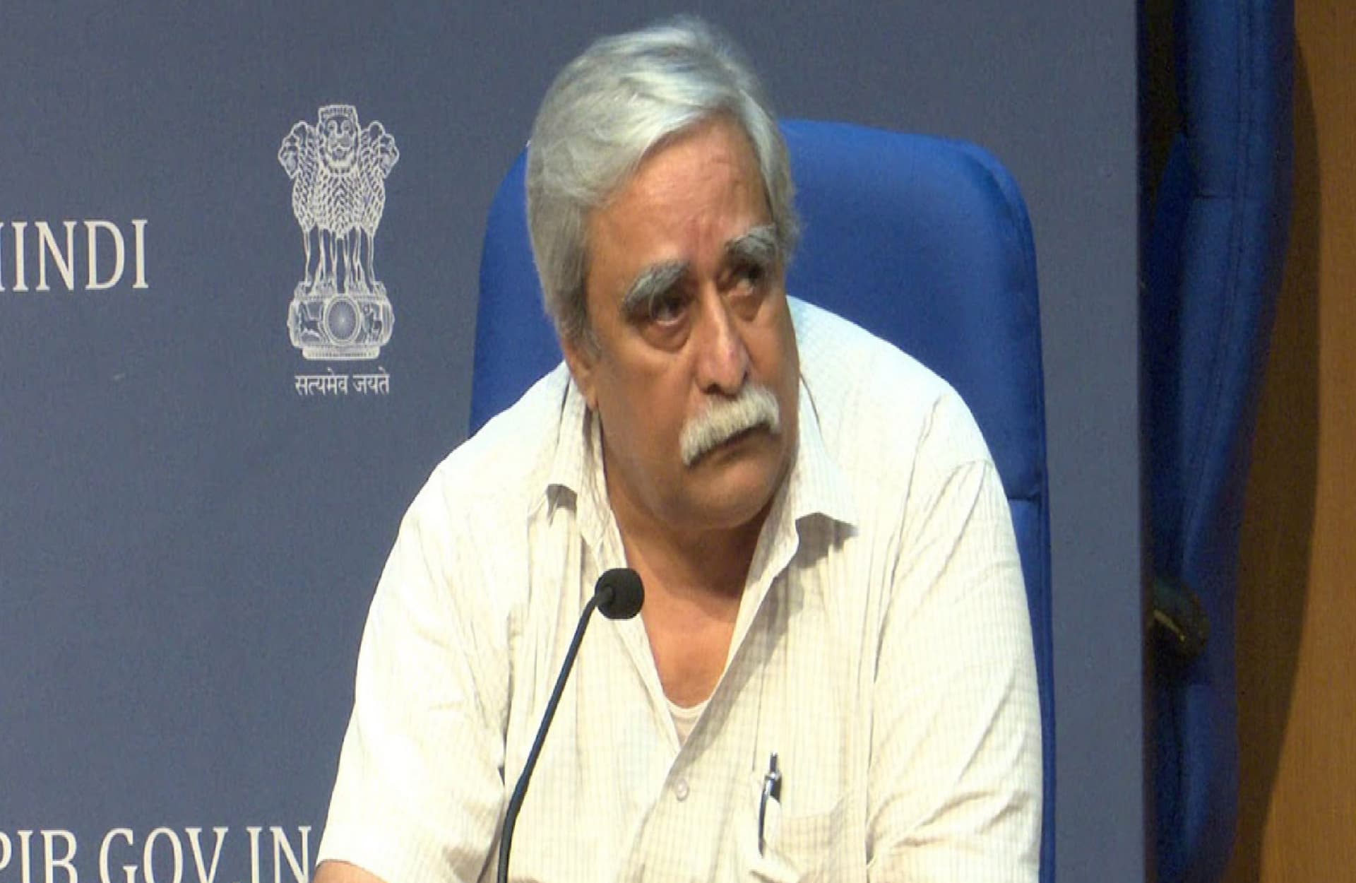 तीसरी लहर का खतरा कम लेकिन स्कूल खोलने का फैसला जल्दबाजी में ना लें : वैज्ञानिक तीसरी लहर का खतरा कम लेकिन स्कूल खोलने का फैसला जल्दबाजी में ना लें : वैज्ञानिक