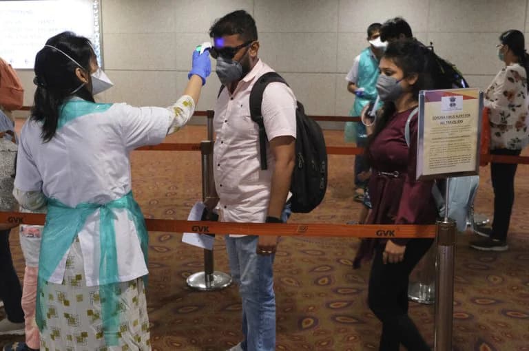 Coronavirus in India: 24 घंटे में मिले 48,268 नये संक्रमित, 81,37,119 हुई कोरोना संक्रमितों की संख्या
