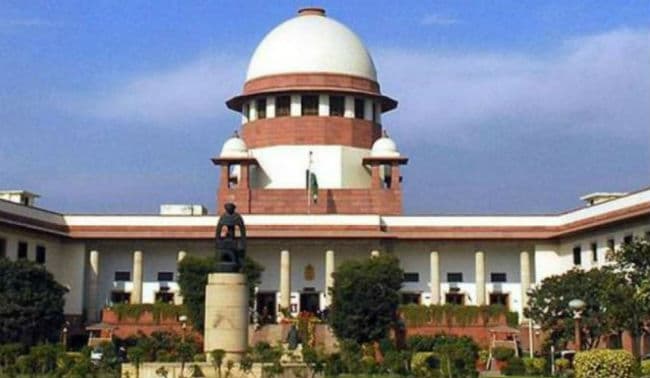 OTT प्लेटफॉर्म के ऐसे कंटेंट पर नियंत्रण की मांग, सुप्रीम कोर्ट ने सरकार से मांगा जवाब OTT प्लेटफॉर्म के ऐसे कंटेंट पर नियंत्रण की मांग, सुप्रीम कोर्ट ने सरकार से मांगा जवाब