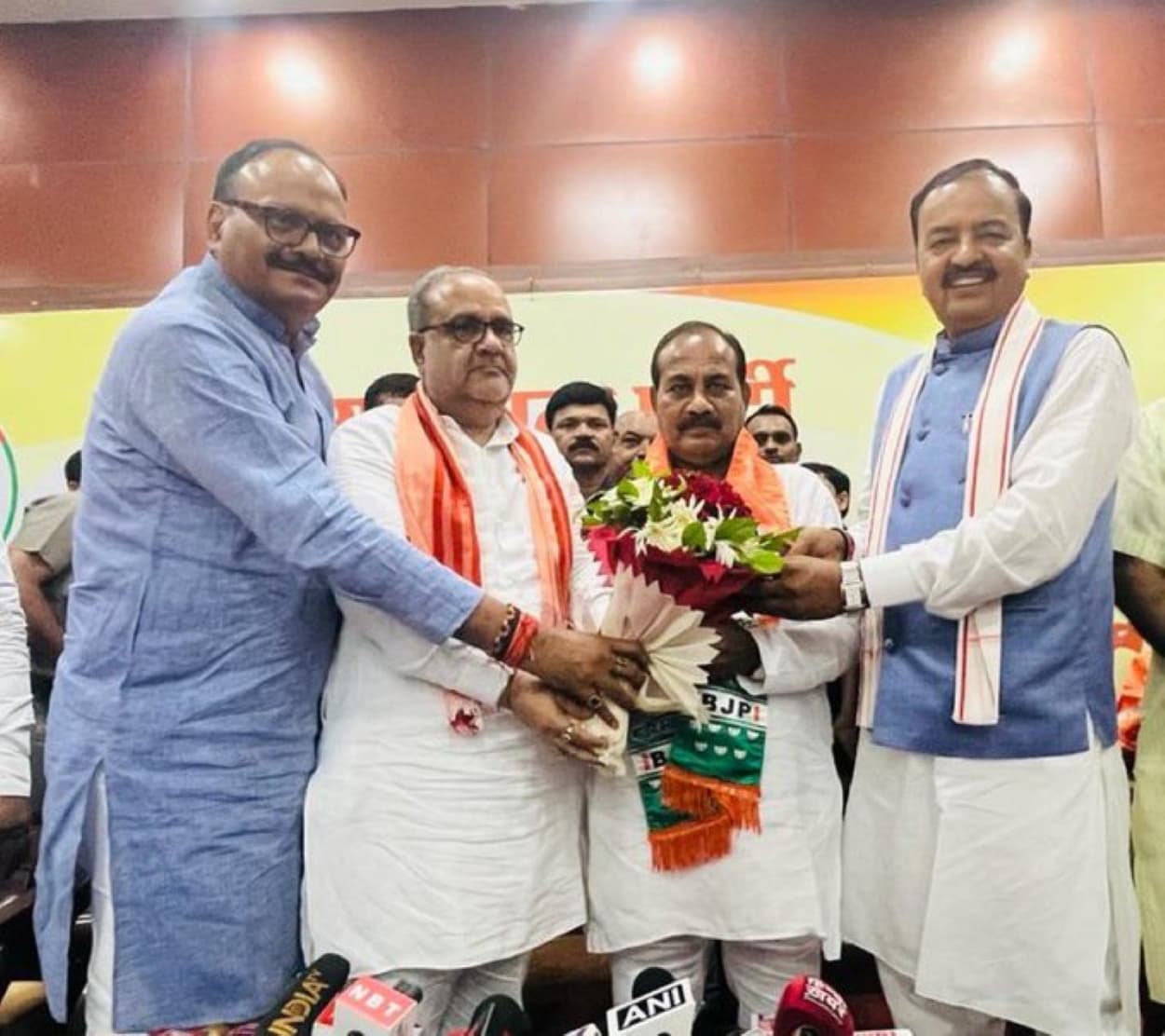 विधान सभा उपचुनाव : घोसी के अखाड़े में भाजपा ने दारा सिंह पर लगाया दांव