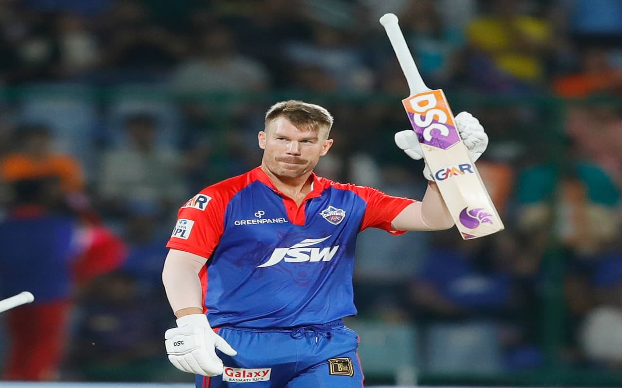IPL 2023 में दिल्ली कैपिटल्स की पहली जीत के बाद खुशी से गदगद डेविड वॉर्नर, जानिए किसे दिया जीत का श्रेय?