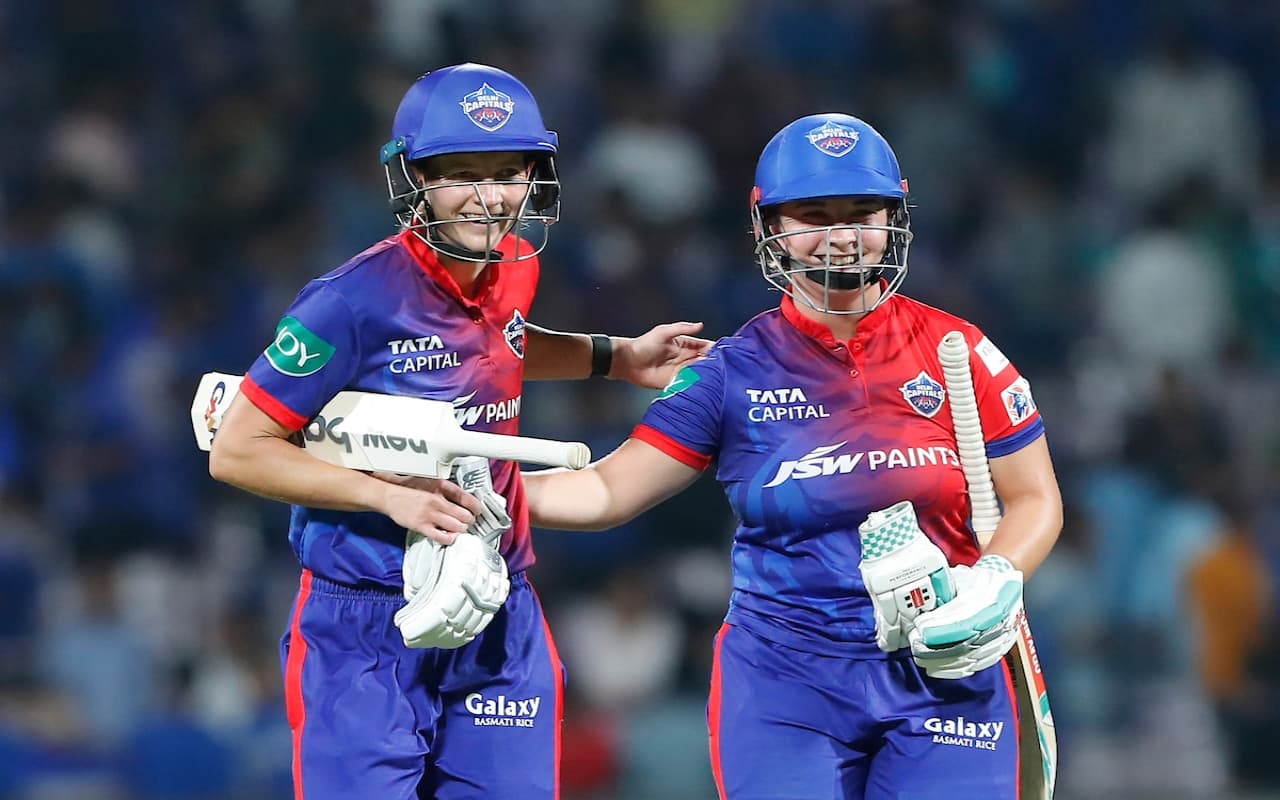 WPL Points Table: मुंबई पर धमाकेदार जीत से दिल्ली कैपिटल्स पहुंची टॉप पर, RCB और गुजरात का सफर हुआ समाप्त