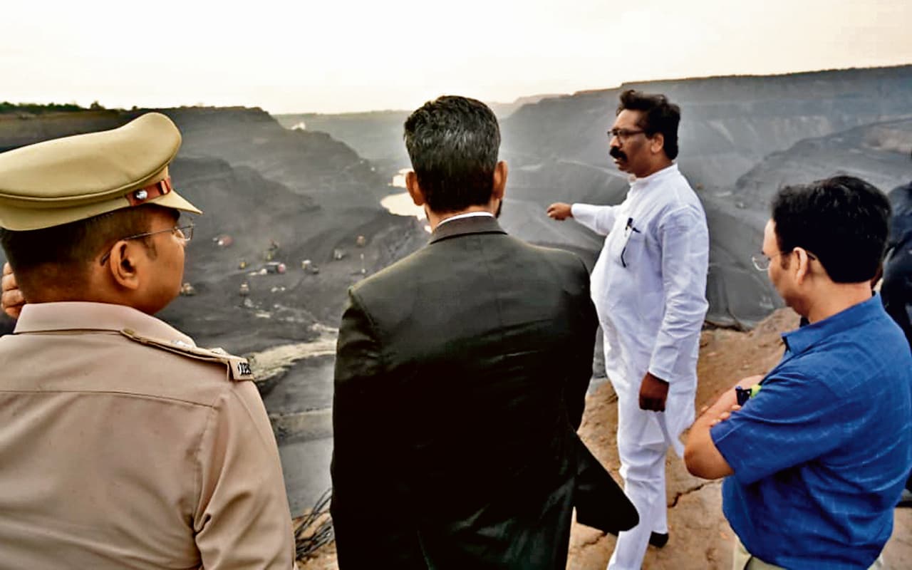 चतरा में मुख्यमंत्री हेमंत सोरेन बोले- भाजपा और आजसू ने राज्य को है लूटा