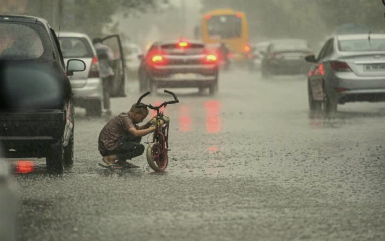 Weather Forecast: दिल्ली-एनसीआर में गिरेगा पारा, जानें देश के अन्य राज्यों के मौसम का हाल