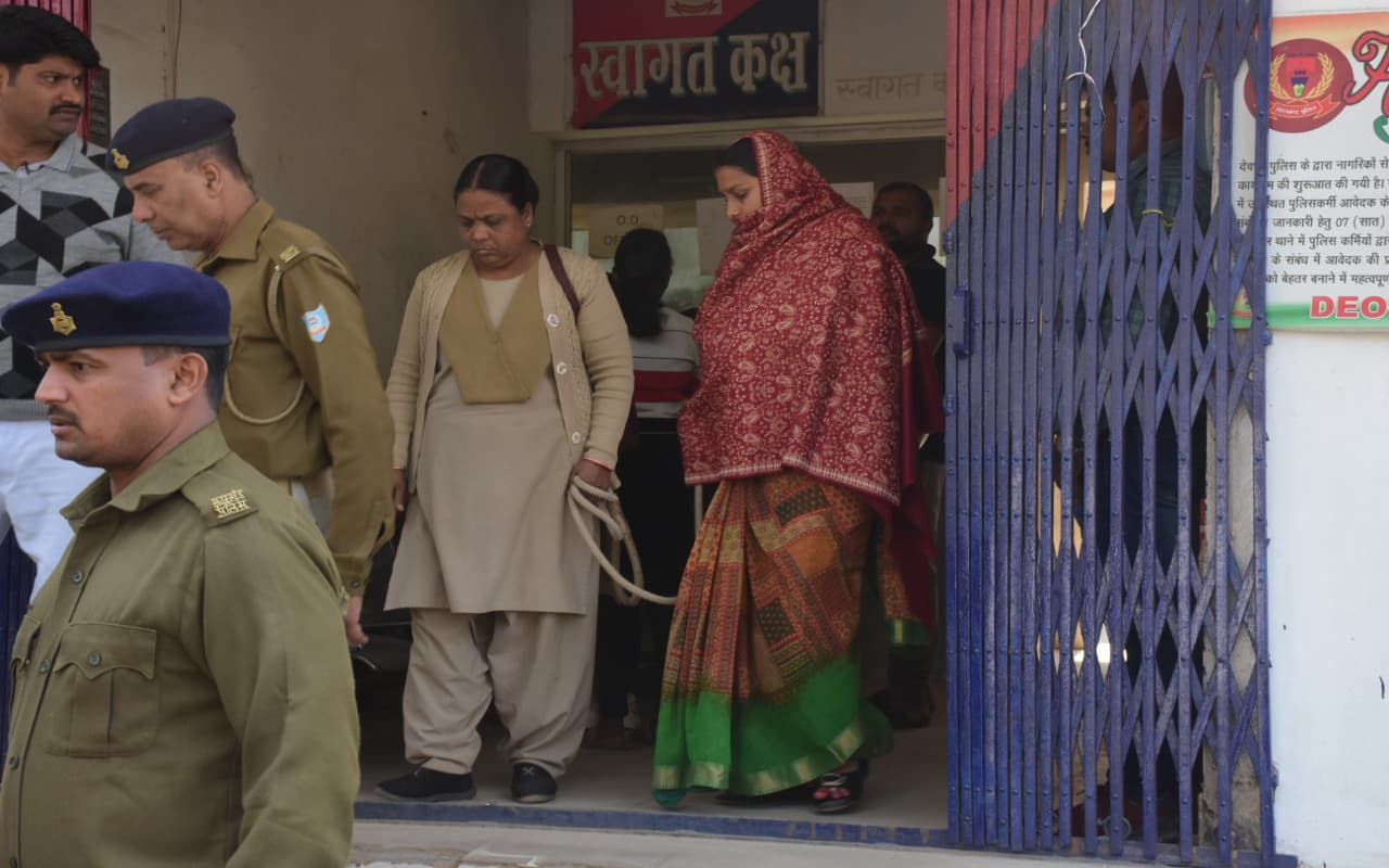 Jharkhand News: देवघर में 2 पुलिसकर्मी मौत मामले में महिला समेत 8 आरोपी गये जेल, 3 प्राथमिकी दर्ज