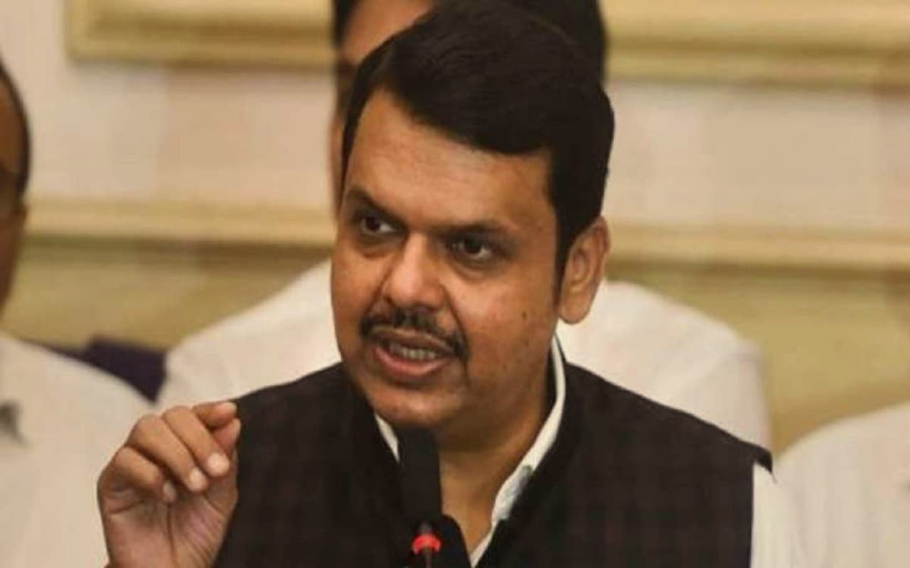 फडणवीस ने राउत पर लगाया आरोप, कहा- बेलगावी में भाजपा का वोट काटने के लिए कांग्रेस के निर्देश पर कर रहे प्रचार
